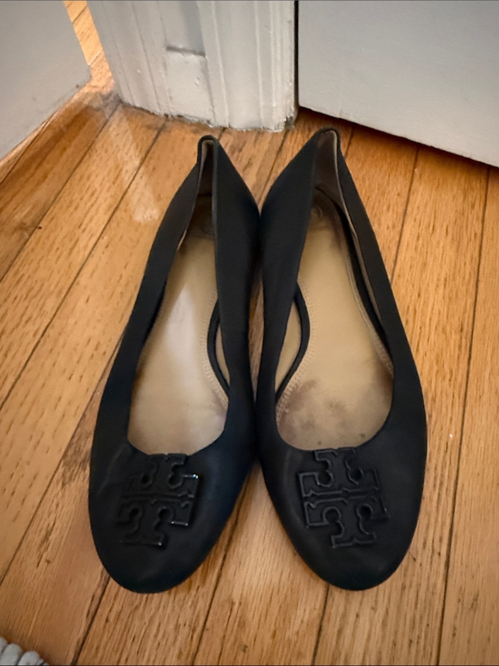 Tory Burch Black Logo Round-Toe Ballet Flats